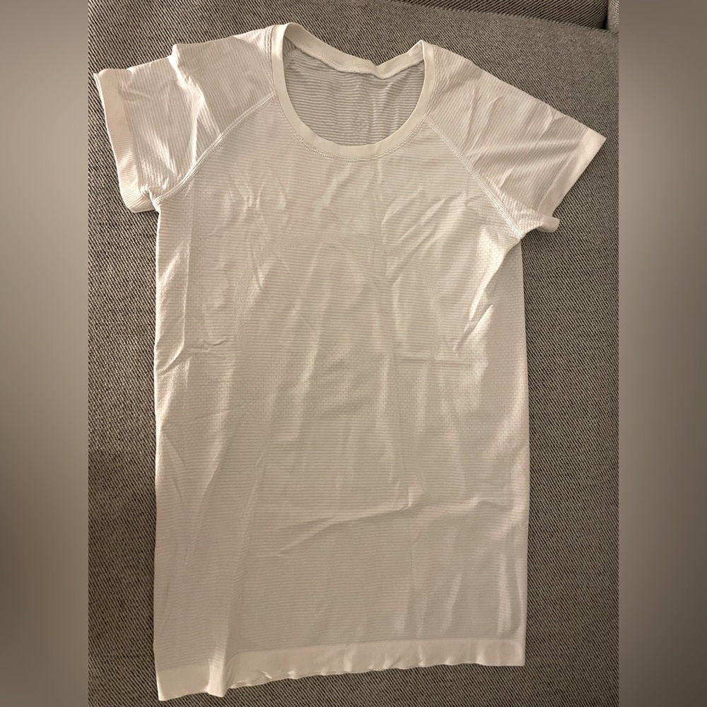 Swiftly Tech Short-Sleeve Shirt 2.0